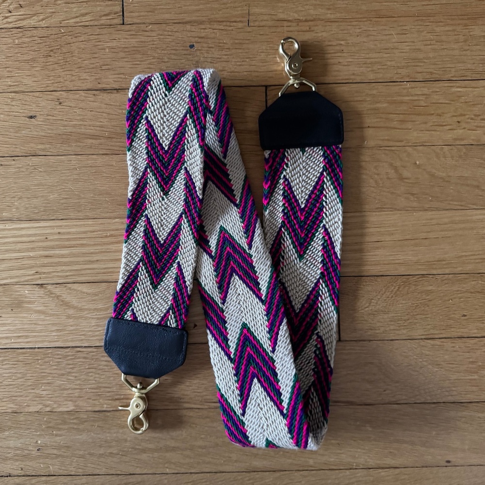 Classic Salt Crossbody - Annabelle